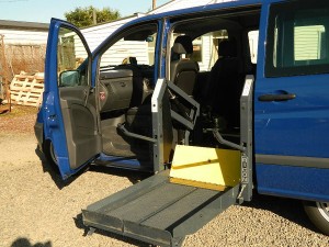 Side Entry Wheelchair Hoist